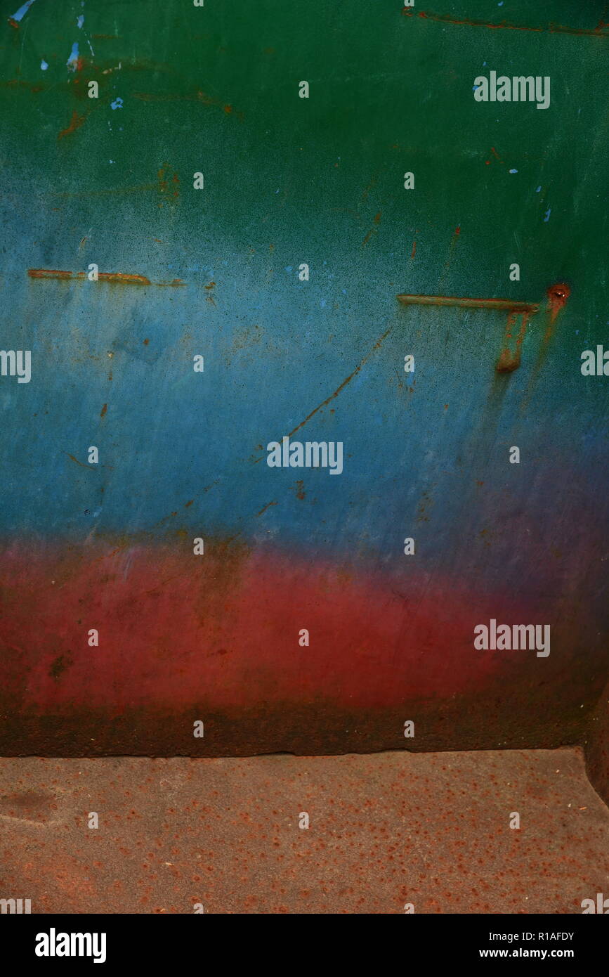 Abstrakte Bilder in einem sauberen Müllcontainer Stockfoto