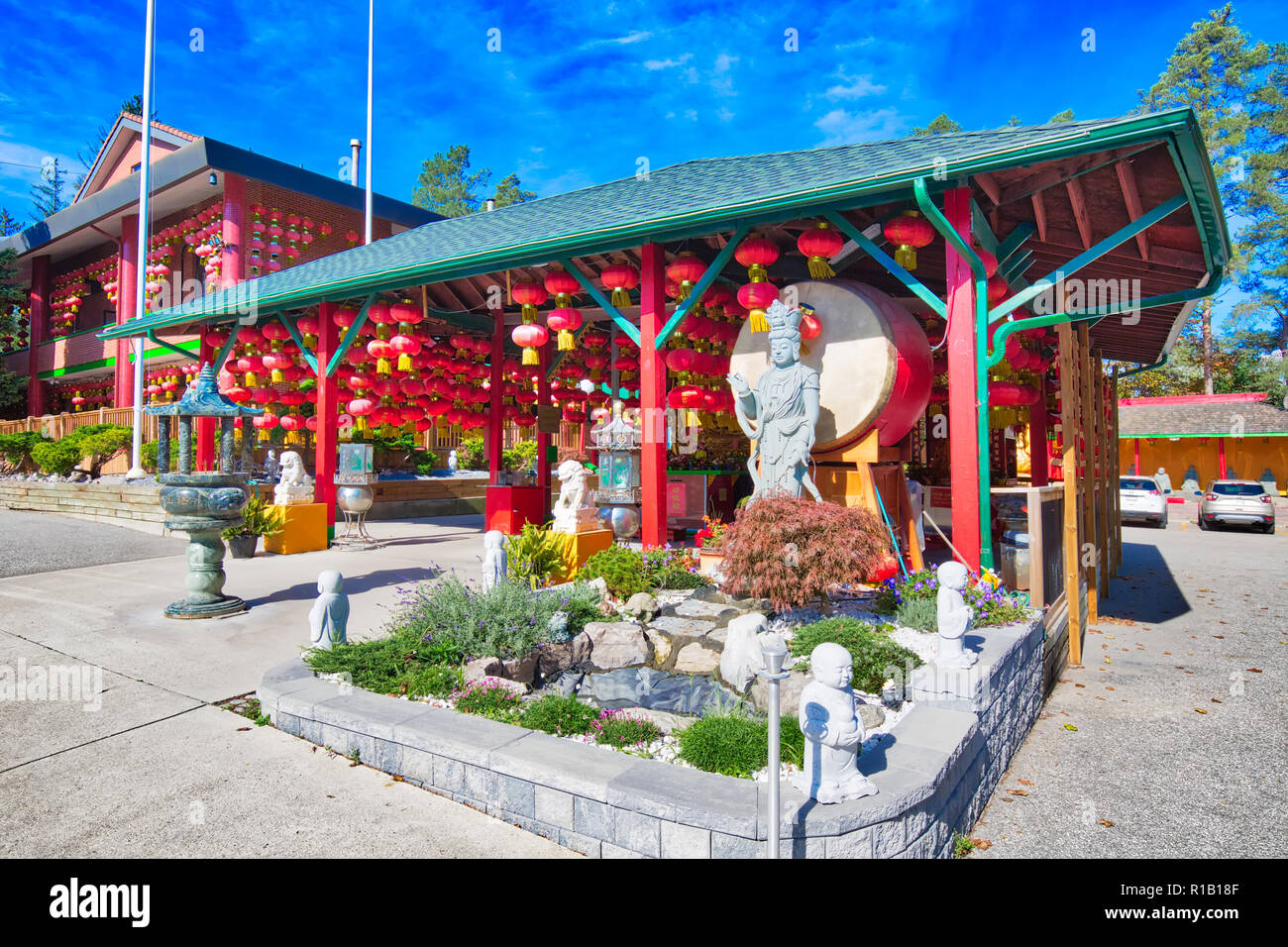 Toronto, Kanada - 10 Oktober, 2018: Szenische buddhistischen Cham Shan Tempel auf Bayview Avenue Stockfoto