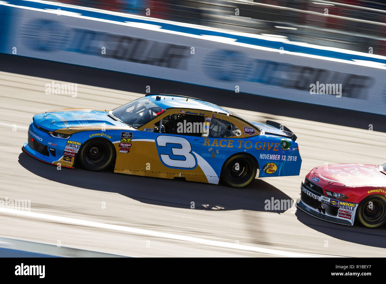 Phoenix, AZ, USA. 10 Nov, 2018. 10. NOVEMBER: Shane Lee, Fahrer des #3 CIPT/Race Chevrolet während der NASCAR Xfinity Whelen vertraut zu 200 an der ISM Raceway am 10. November 2018 in Phoenix, Arizona. Quelle: Doug James/ZUMA Draht/Alamy leben Nachrichten Stockfoto