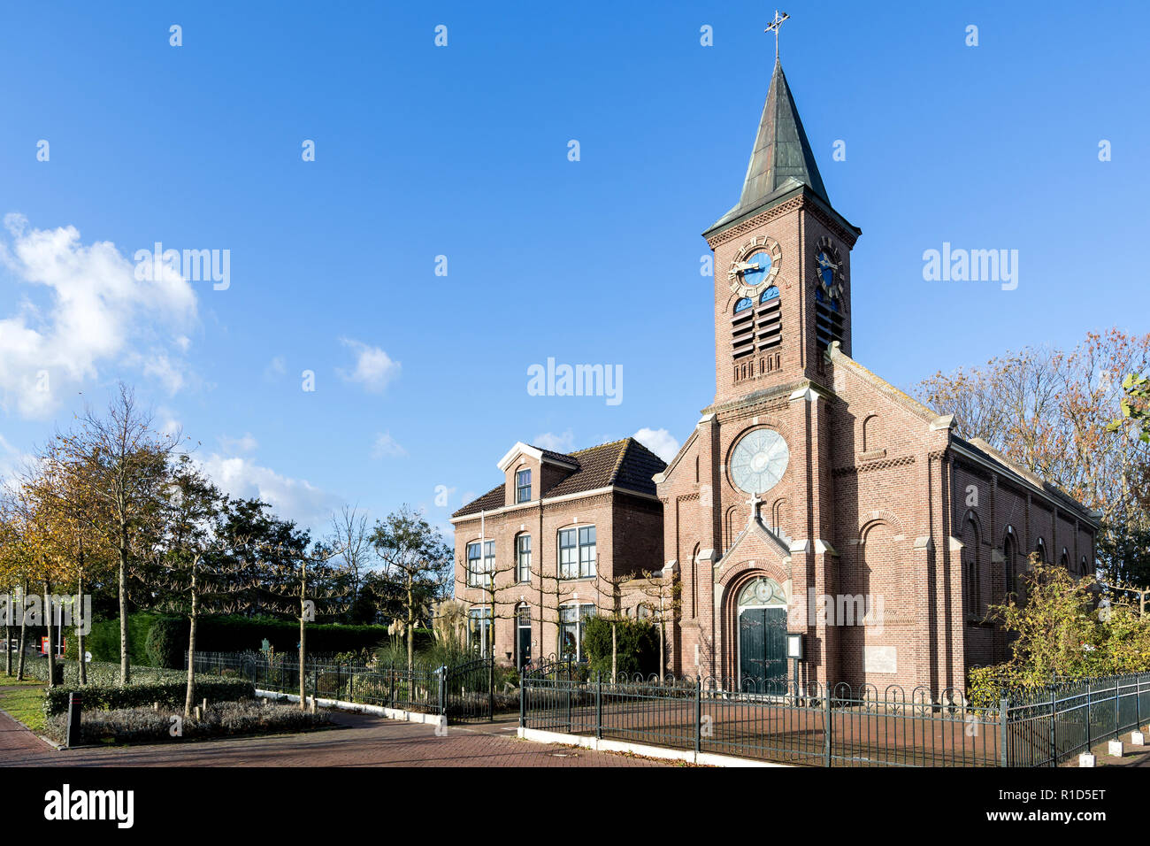 Franziska Romana Kirche in De Cocksdorp auf der holländischen Insel Texel im 1877 gebaut. Stockfoto