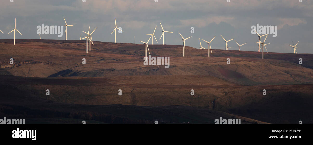 Minimalistische Landschaft der West Pennine Moors mit herbstlichen Farben. Stockfoto