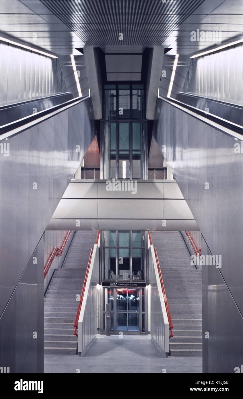 Wien, U-Bahn, U3 Rochusplatz - Wien, U-Bahn, U3 Rochusplatz Stockfoto