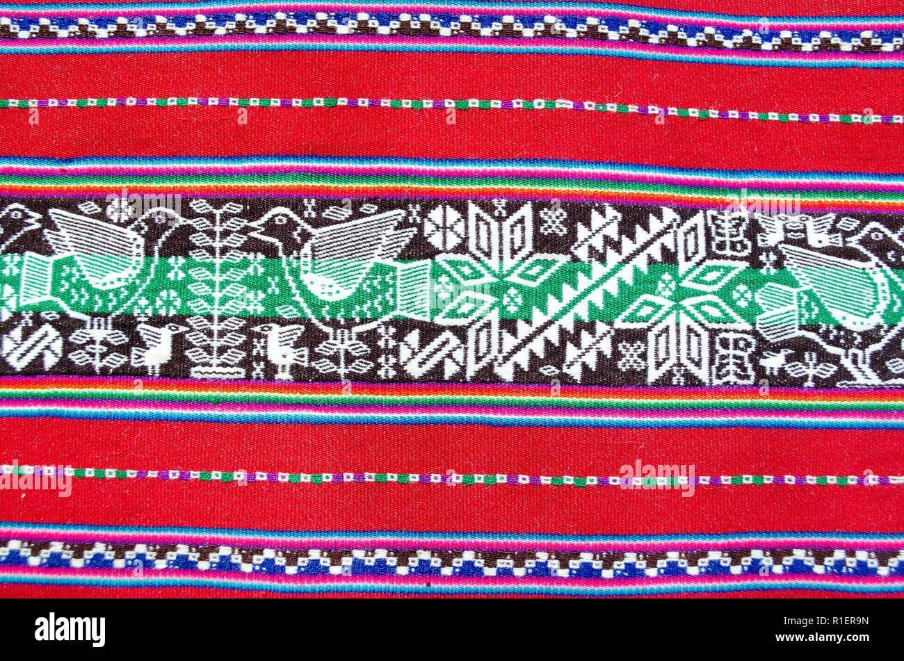 Rot Traditionell Textil Riemen von der Insel Taquile im Titicacasee Stockfoto