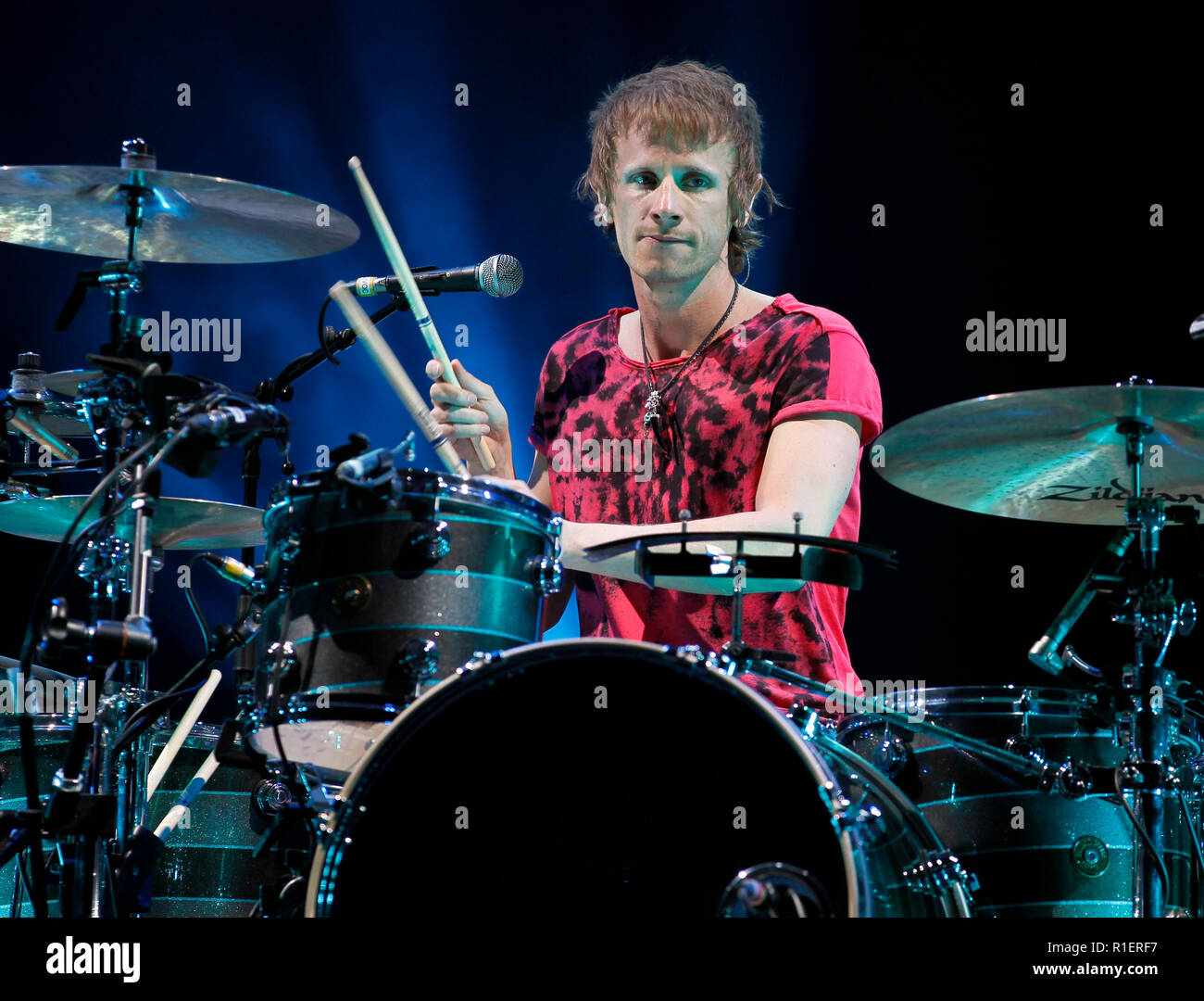 Dominic Howard mit Muse führt im Konzert an die BB&T Center in Sunrise, Florida, am 22. Februar 2013. Stockfoto