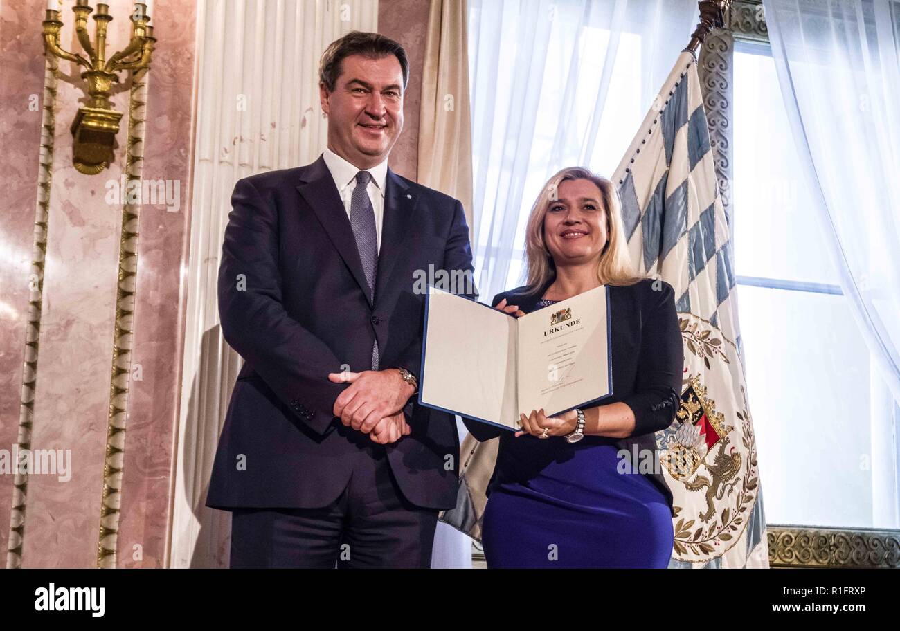 November 12, 2018 - Munich, Bayern, Deutschland - Melanie Huml, MdL Staatsministerin für Gesundheit und Pflege. Ministerpräsident von Bayern, Markus Soeder präsentiert die neuen Mitglieder seines Kabinetts an Prinz Carl Palais. Dr. Soeder wurde bestätigt, als Ministerpräsident an November 6. und ist der Nachfolger von Horst Seehofer. (Bild: © Sachelle Babbar/ZUMA Draht) Stockfoto