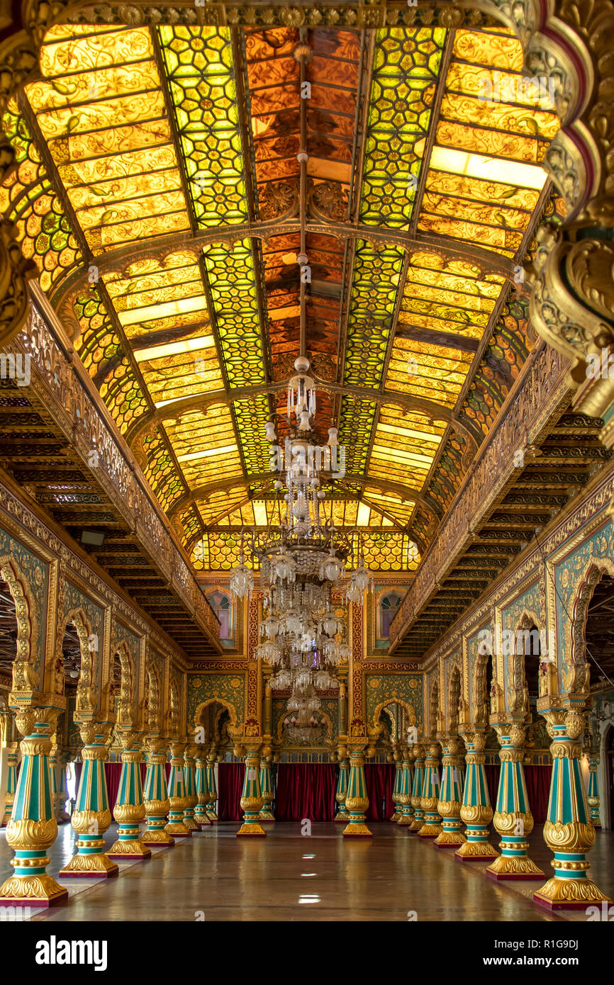Durbar Hall In Mysore Palace Mysore Karnataka Indien