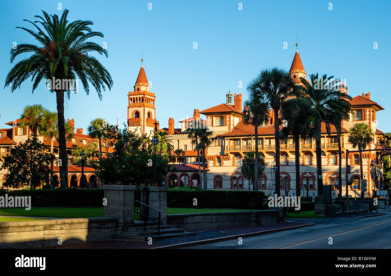 Kunstvolle Architektur von Flagler College in St. Augustine an der Ostküste von Florida, USA, die in die freien Künste spezialisiert. Stockfoto