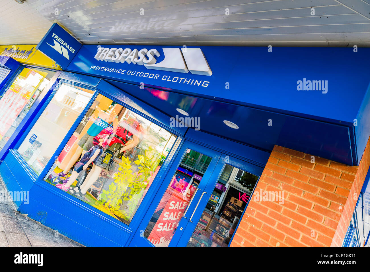 Trespass Outdoor Bekleidung. Southampton, Hampshire, England, Vereinigtes Königreich, UK, Europa Stockfoto
