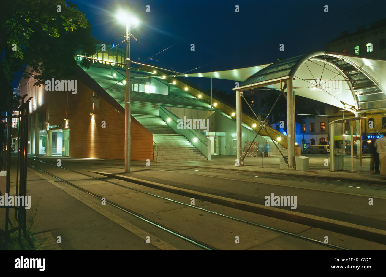 Wien, Hauptbibliothek am Gürtel, Urban-Loritz-Platz 2A Stockfoto
