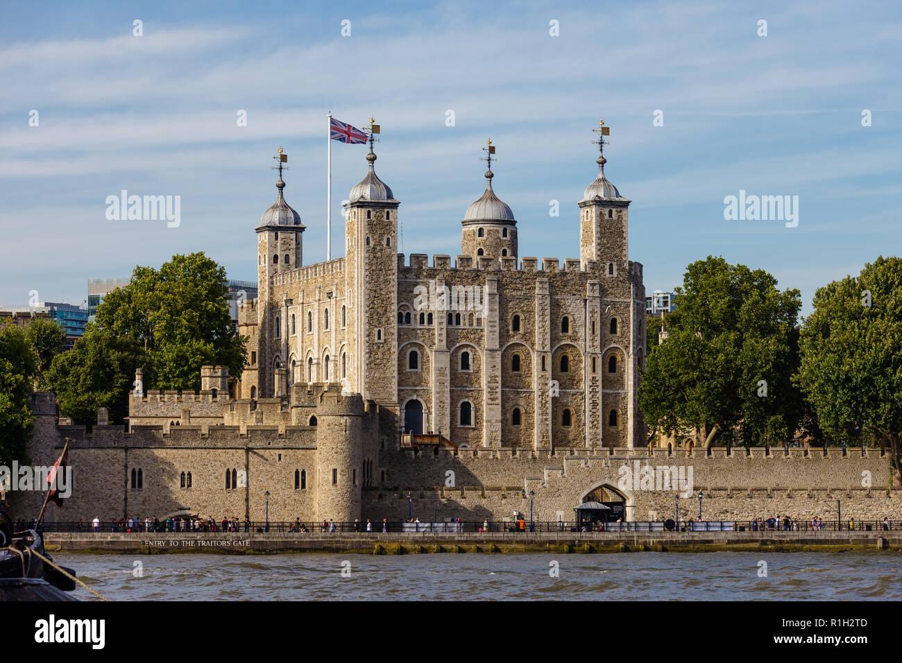 Tower von London aus über die Themse, London, England Stockfoto