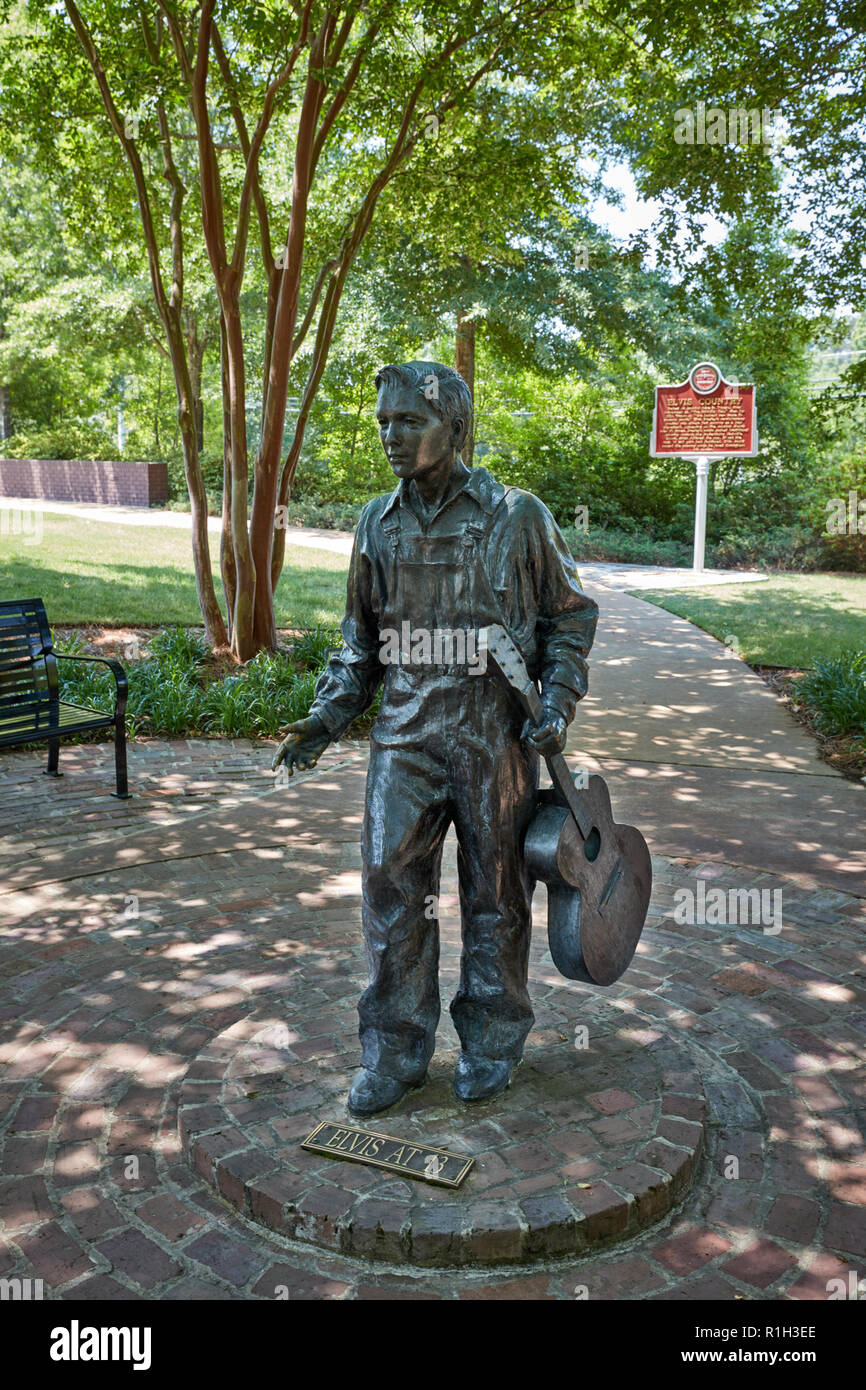 Elvis 13 Skulptur an der Elvis Presley Geburtshaus Museum, Tupelo, Mississippi Stockfoto