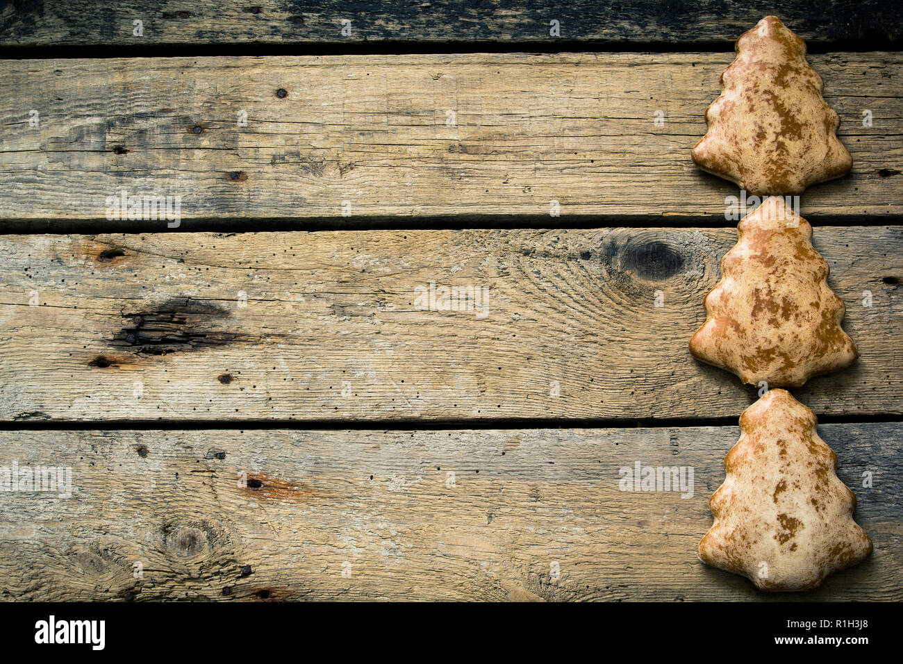 Gingerbread Cookies auf Holz- Hintergrund Stockfoto