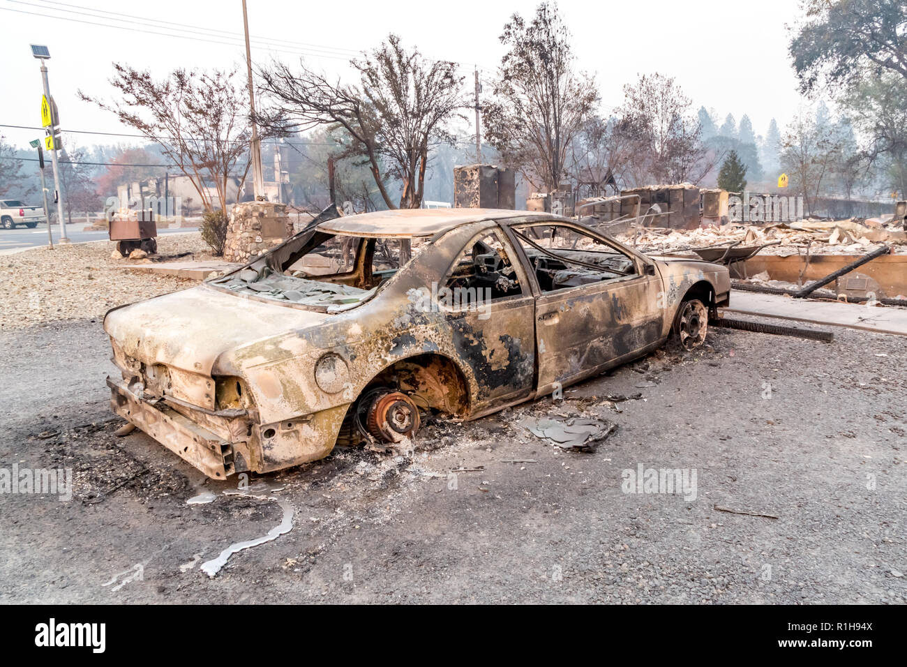 Wildland Brandschaden Feuerwehrleute Brandbekämpfung Kalifornien Stockfoto