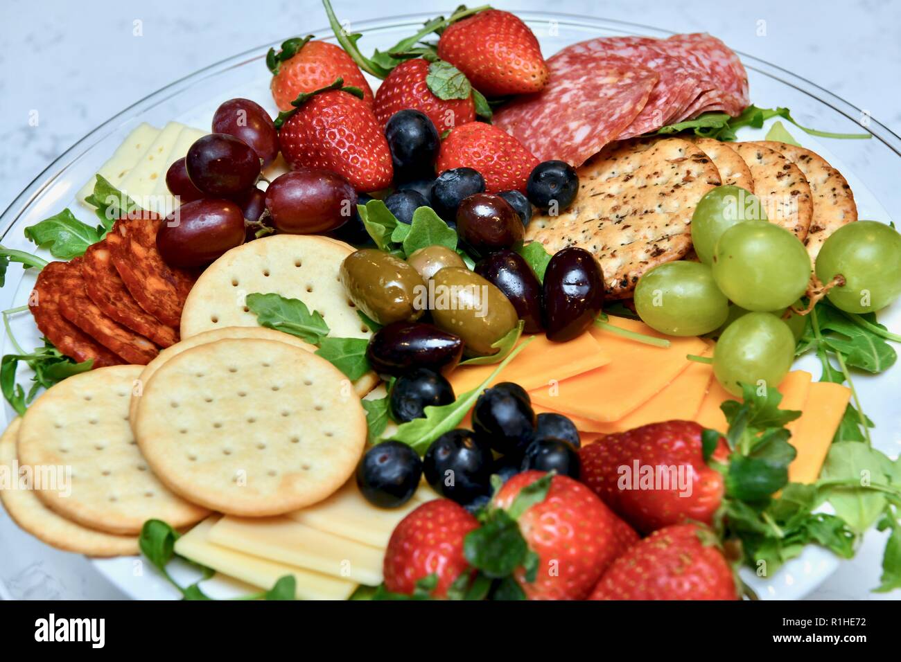 Fleisch- und Käseplatte Stockfoto
