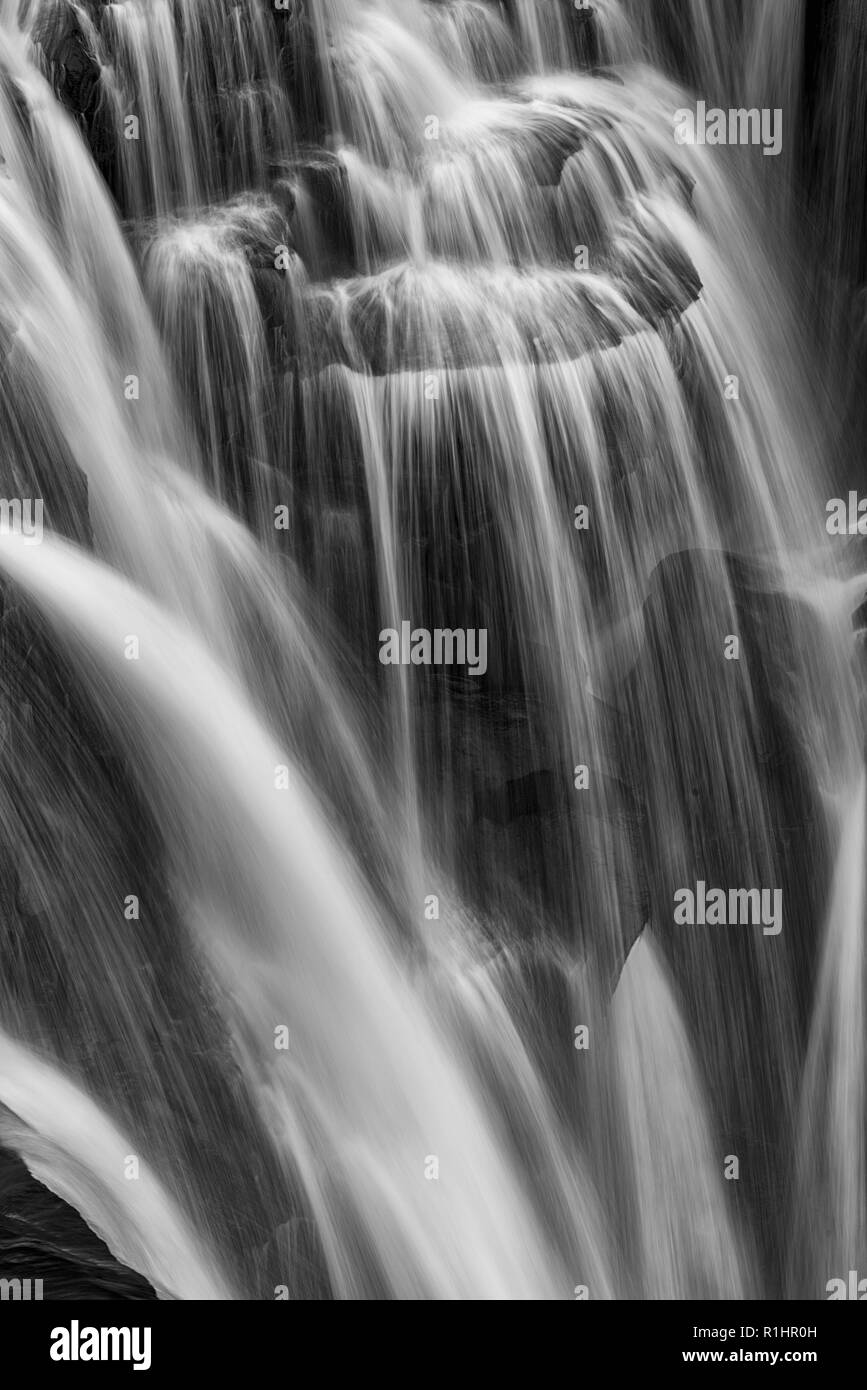 Wasserfall stream lange Belichtung Nahaufnahme Stockfoto