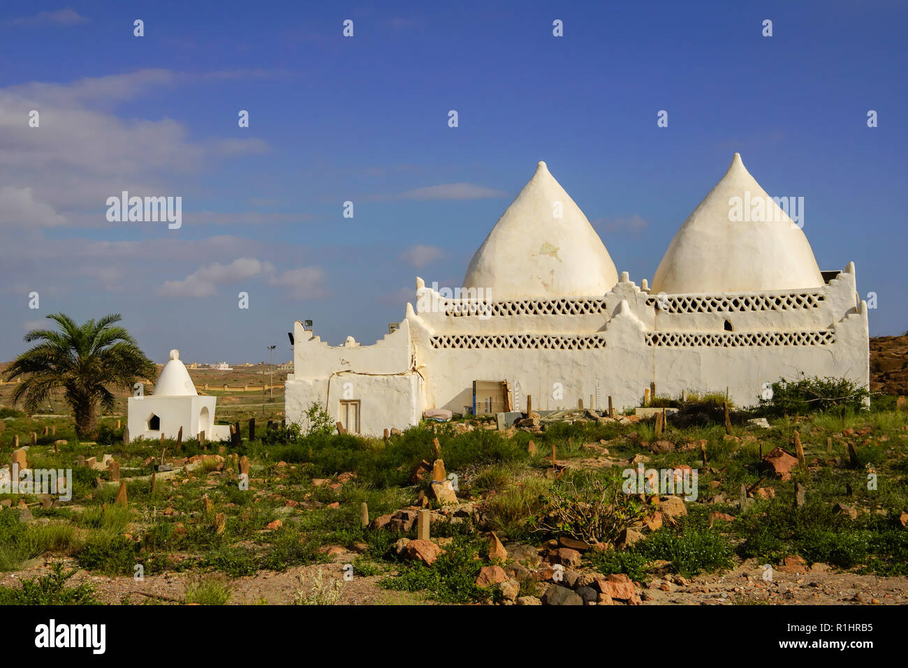 Die Außenseite des Grab von Bin Ali, Prophet des Islamoutside Mirbat, Oman. Stockfoto