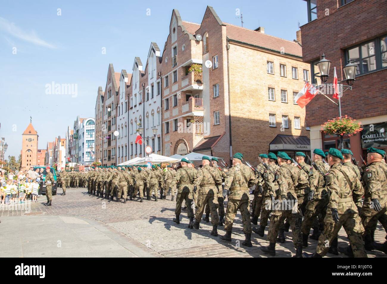 Der polnischen Armee 16 Pommerschen mechanisierte Division feierte ihren 99. Jahrestag seit seiner Gründung während der polnischen Aufstand von 1919. 16 PMD ist derzeit von Commander Generalmajor Marek Sokołowski und stellvertretender Kommandant Brig geführt. Gen. Stanislaw Kaczyński. ( Stockfoto