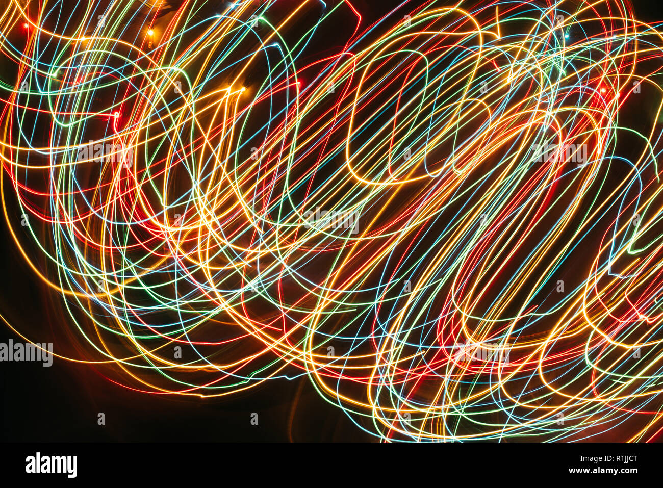 Helle Girlande Lichter mit langen Belichtungszeiten, Weihnachten Konzept Stockfoto
