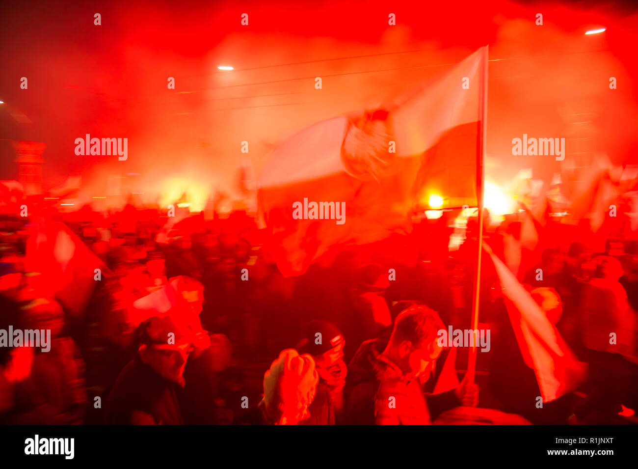 Jährliche März der Unabhängigkeit im Jahr 2011 die von der extremen Rechten nationalen radikalen Lager (ONR) und der Allpolnischen Jugend (Mlodziez Wszechpolska) Po feiern Stockfoto