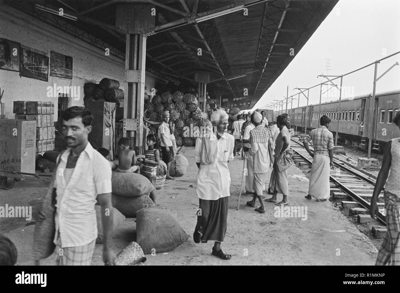 66/20 Sylhet Bahnhof 1980 Stockfoto