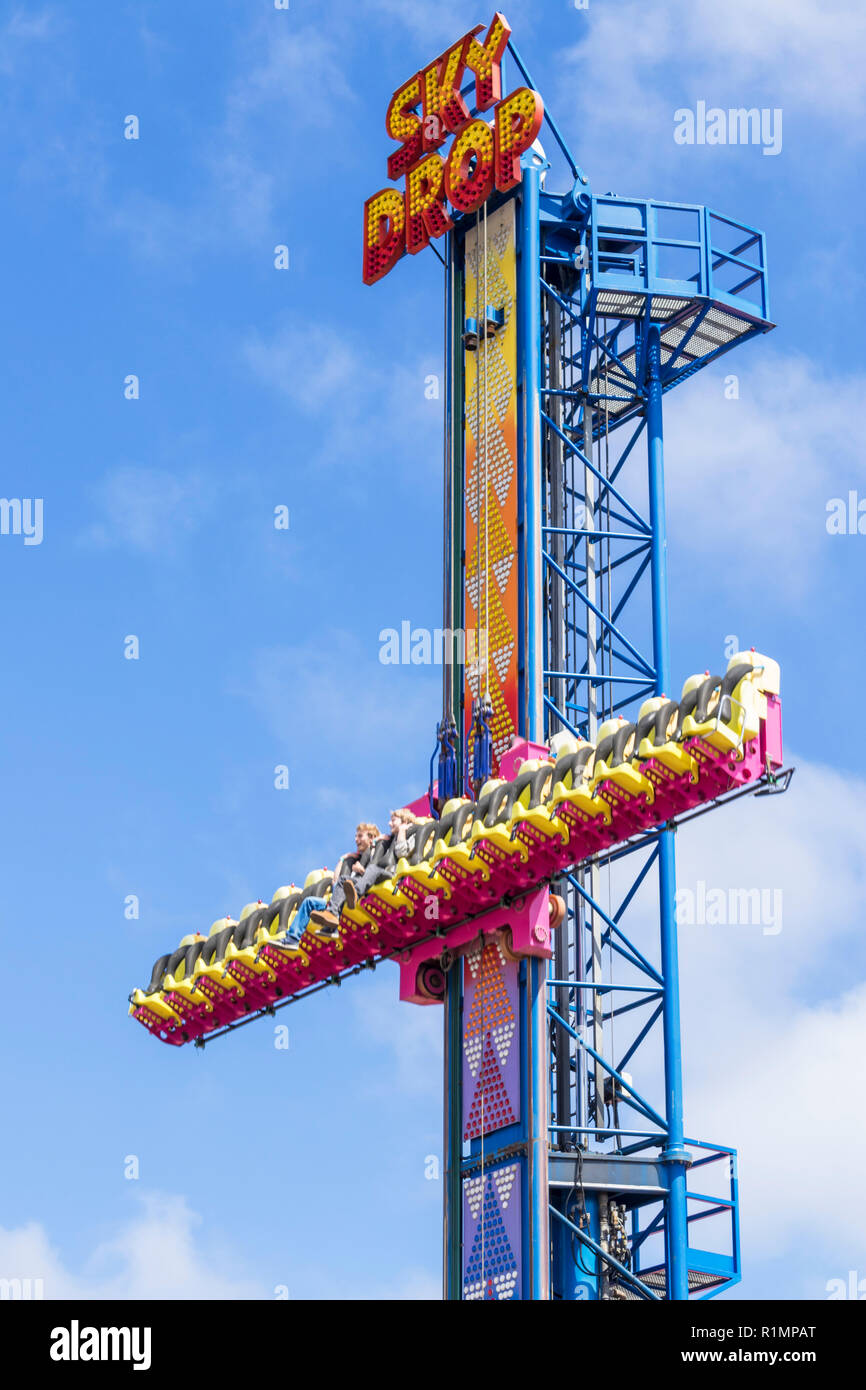 Fairground funfair ride rides -Fotos und -Bildmaterial in hoher ...