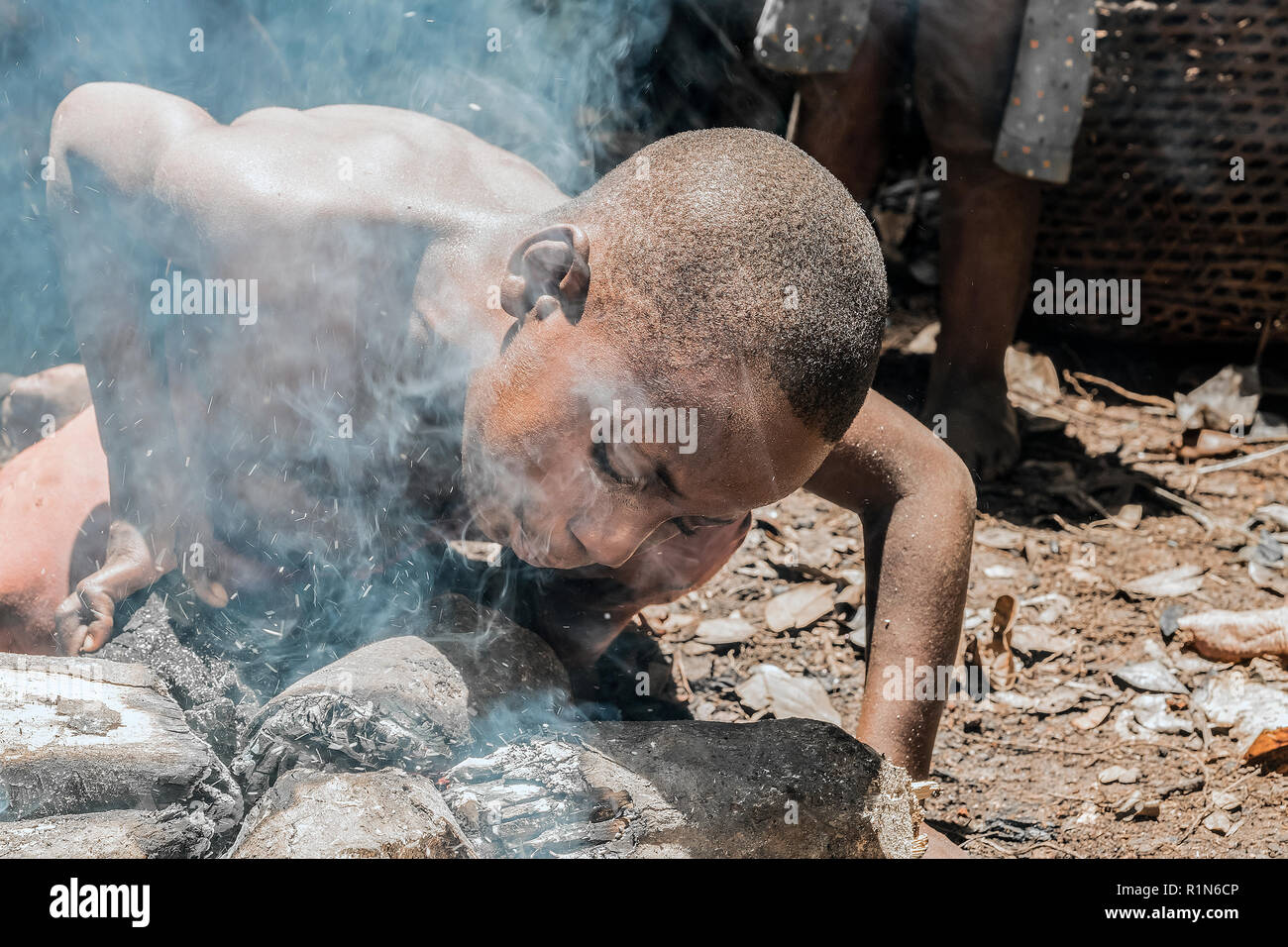 Wenig Kameruner. Im Norden Kameruns. Stockfoto