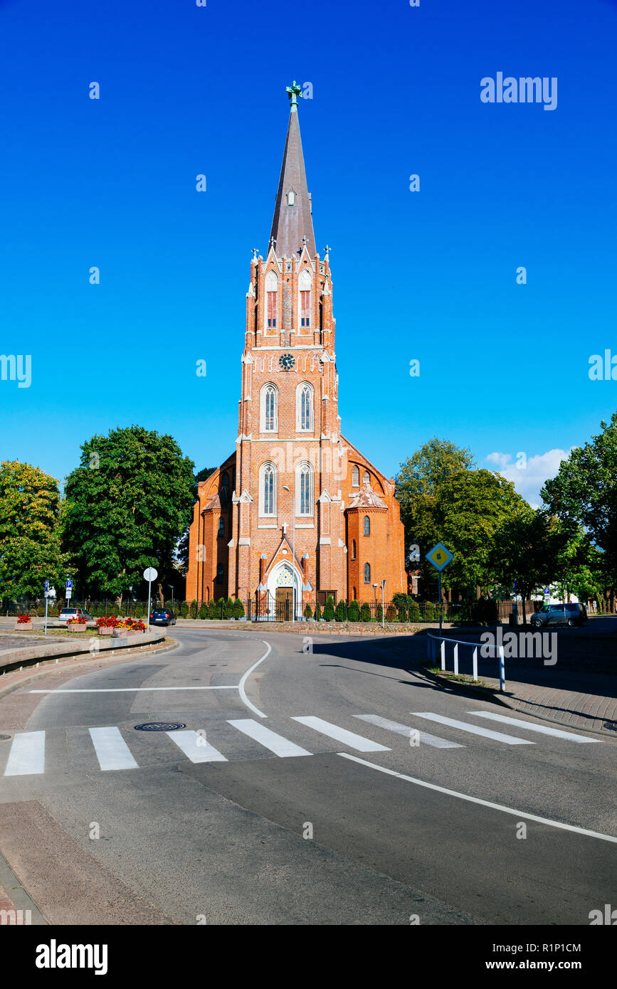 Lutherische Kirche St. Ana in Liepaja. Es ist die älteste Kirche von Liepaja, in XI. Jahrhundert erbaut. Am Anfang war es aus Holz, in letzter Zeit paar Mal rekonstruiert. Liep Stockfoto