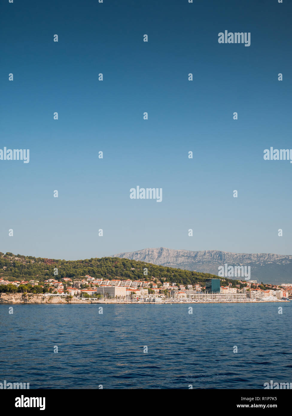 Westküste der Stadt Split in Kroatien vom Meer Stockfoto