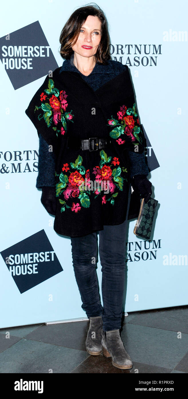 Foto muss Gutgeschrieben © Alpha Presse 080011 13/11/2018 Kate Fleetwood am Start der Skate im Somerset House mit Fortnum & Mason im Somerset House in London. Stockfoto