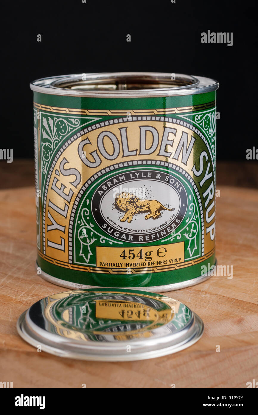 Lyle's Golden Sirup, dessen unverwechselbares grün und gold Zinn vermarktet seit 1885 die Weltälteste unverändert Marke Verpackung Stockfoto
