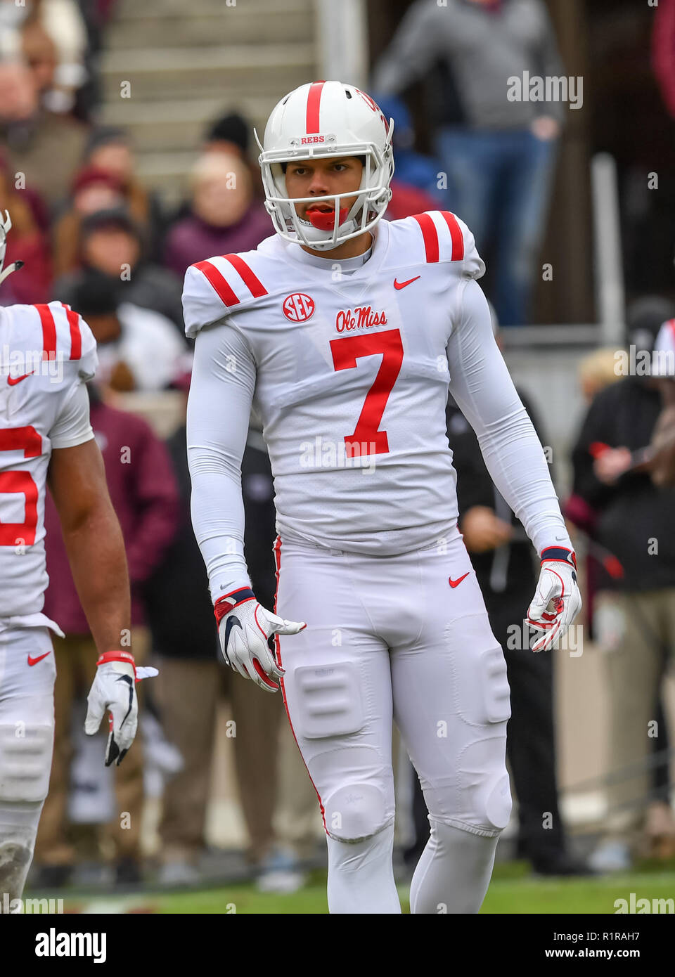 College Station, TX, USA. 10 Nov, 2018. Ole Fräulein tight end, Jason Pellerin (7), während der NCAA Football Spiel zwischen der Texas A&M Aggies und die Ole Miss Rebels, in College Station, TX. (Absolut komplette Fotograf & Company Credit: Joseph Calomeni/MarinMedia.org/Cal Sport Media) Credit: Csm/Alamy leben Nachrichten Stockfoto