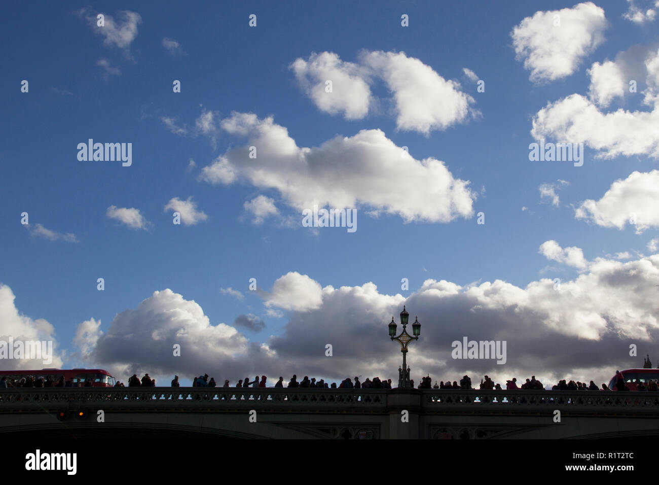 LONDON, ENGLAND - 12. Februar 2018. Blick auf die Westminster Bridge selfies, London, England, 12. Februar 2018. Stockfoto