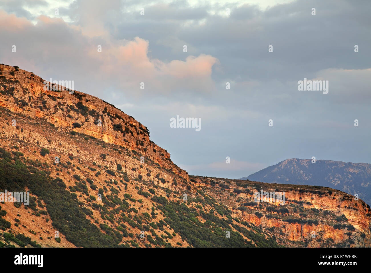 Landschaft in der Nähe von Parapotamos Igoumenitsa. Region Epirus. Griechenland Stockfoto