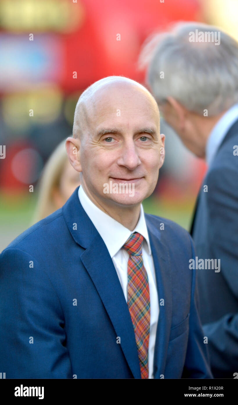 Andrew Adonis, Baron Adonis (Peer) auf College Green, Westminster, London. Novemver 2018 Stockfoto Andrew Adonis, Baron Adonis (Peer) auf College Green, Westminster, London. Novemver 2018 Stockfoto