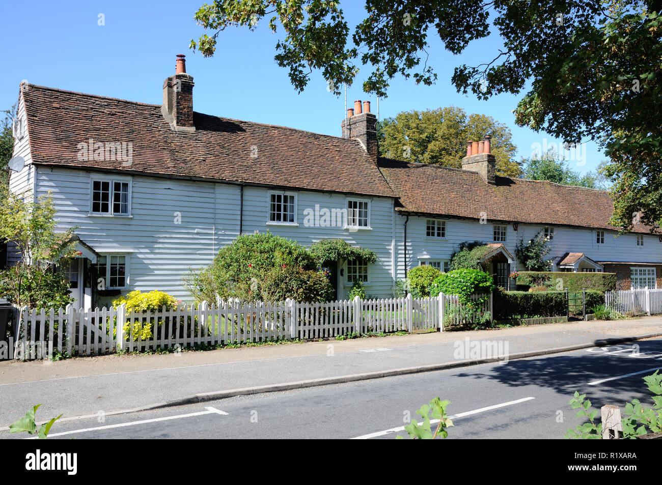 Wetter an Bord Cottages, Little Berkhamsted, Hertfordshire. Stockfoto
