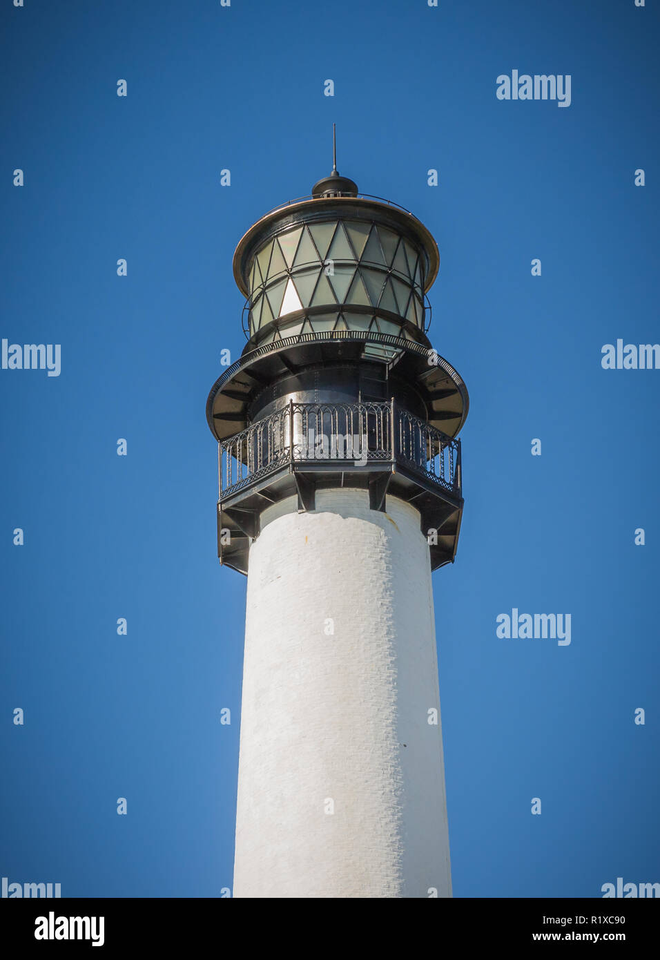 Ausführliche Metall Arbeiten schmückt Licht auf die Bill Baggs Cape Florida Light House Stockfoto