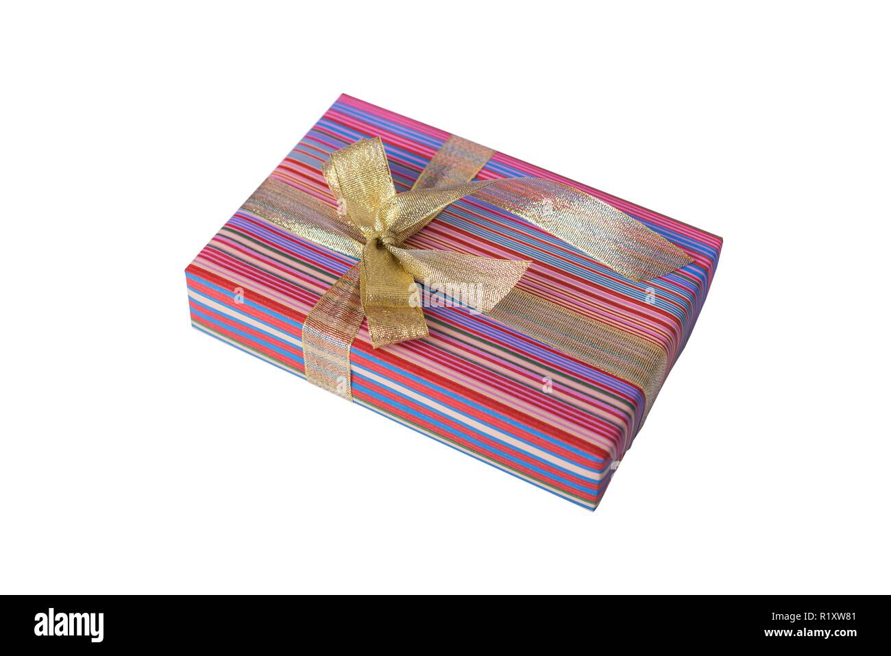 Geschenkbox in hellen Geschenkpapier. Close-up. Stockfoto