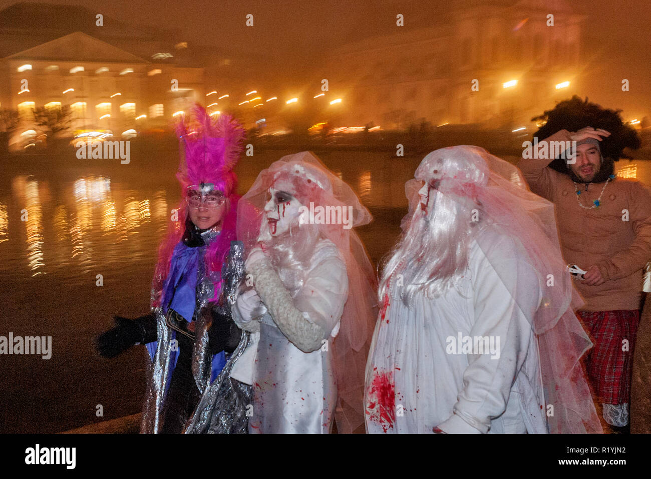 Die Leute im Karneval von Luzern verkleidet Stockfoto