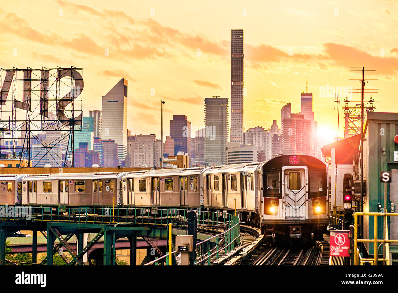 Nr. 7 U-Bahnhof Long Island City, Queens, Queensboro Plaza, New York City Stockfoto