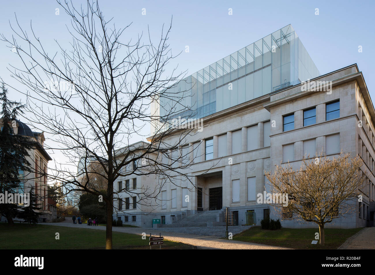 Schragansicht Mit Haupteingang Haus Der Europaischen Geschichte