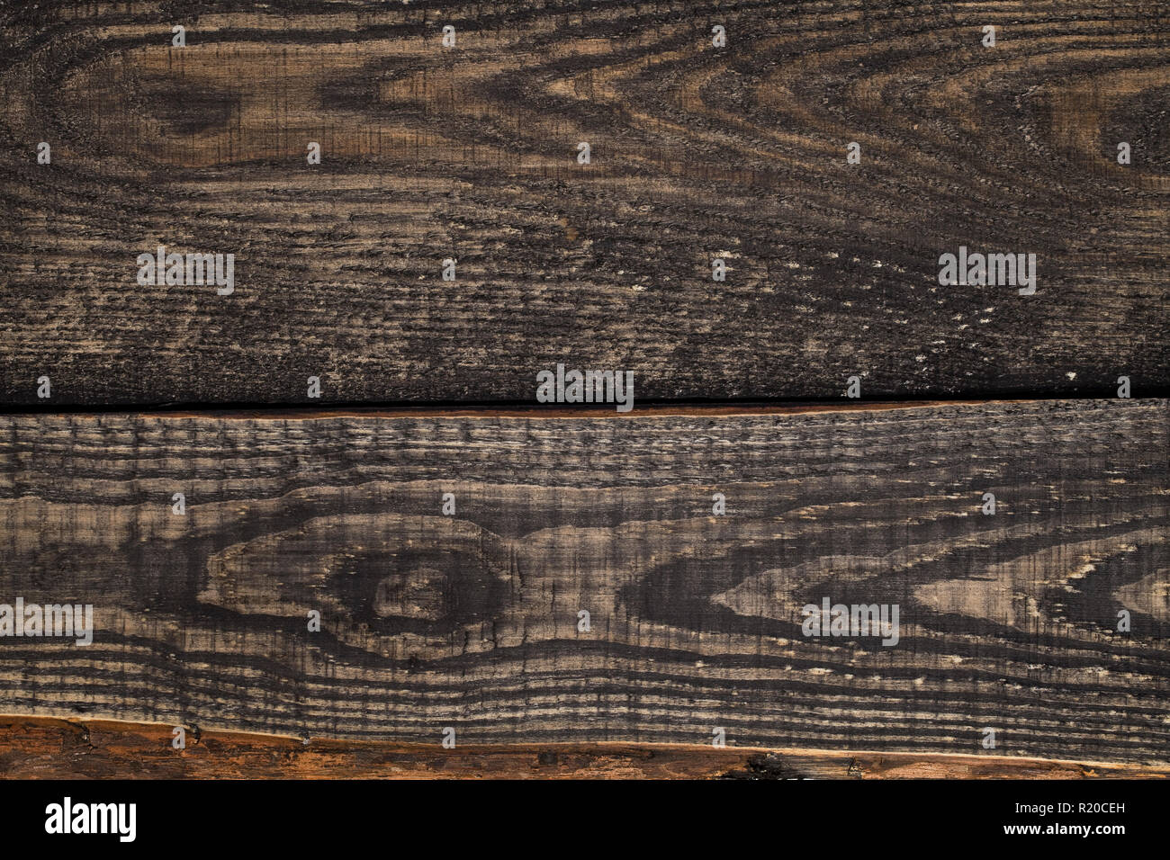 In der Nähe von dunklen rustikalen Wand aus alten Holztisch Planken Textur. Rustikale braun Holz Tisch Textur Hintergrund Vorlage für Ihr Design. Stockfoto