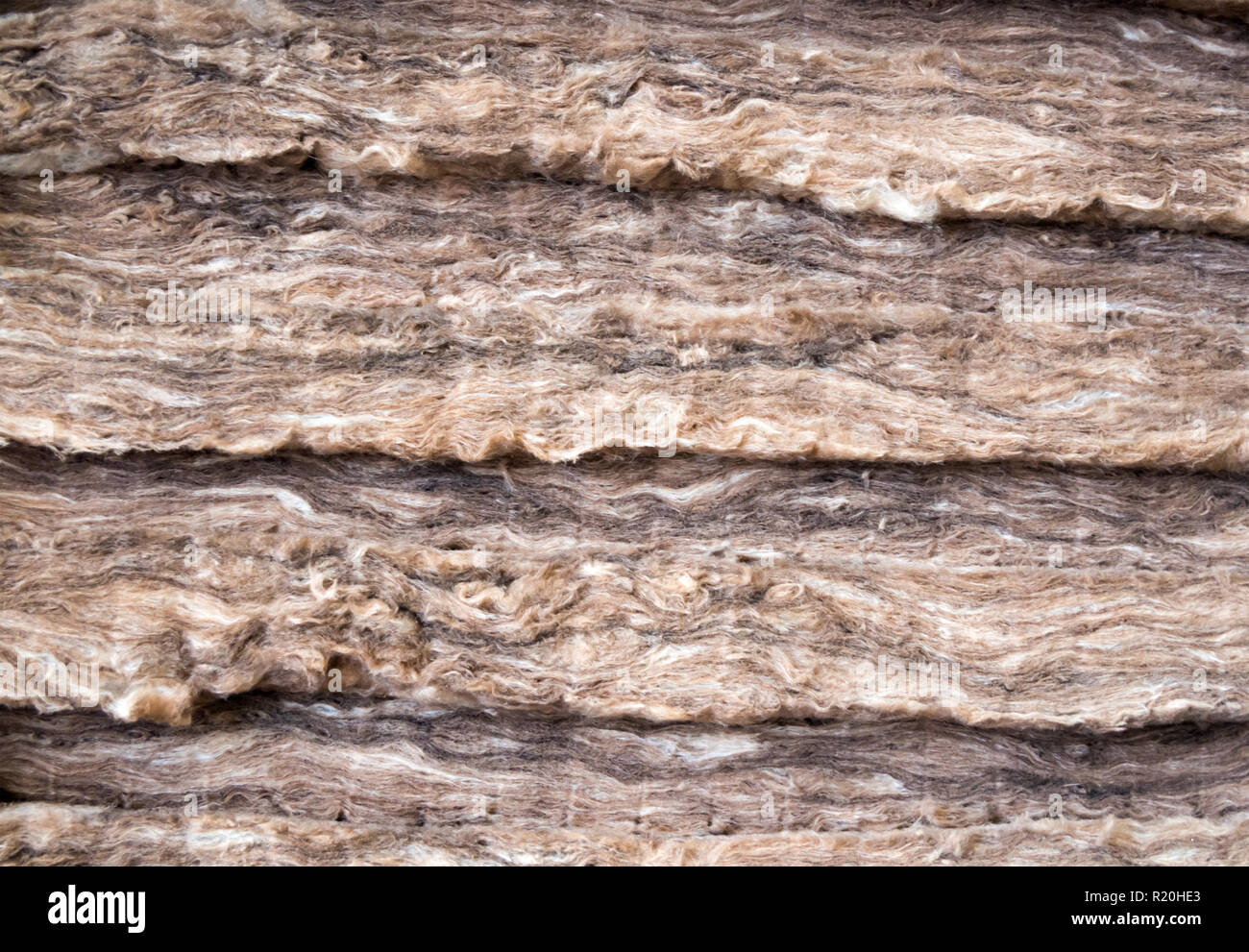 Mineralwolle in mehreren Schichten gestapelt Stockfoto