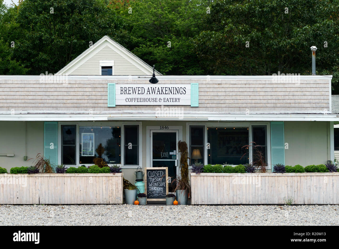 Awakenings gebraut, ein Kaffeehaus in Brunnen, Maine, mit einem geschickten Spiel mit Worten wie der Name des Unternehmens. Stockfoto