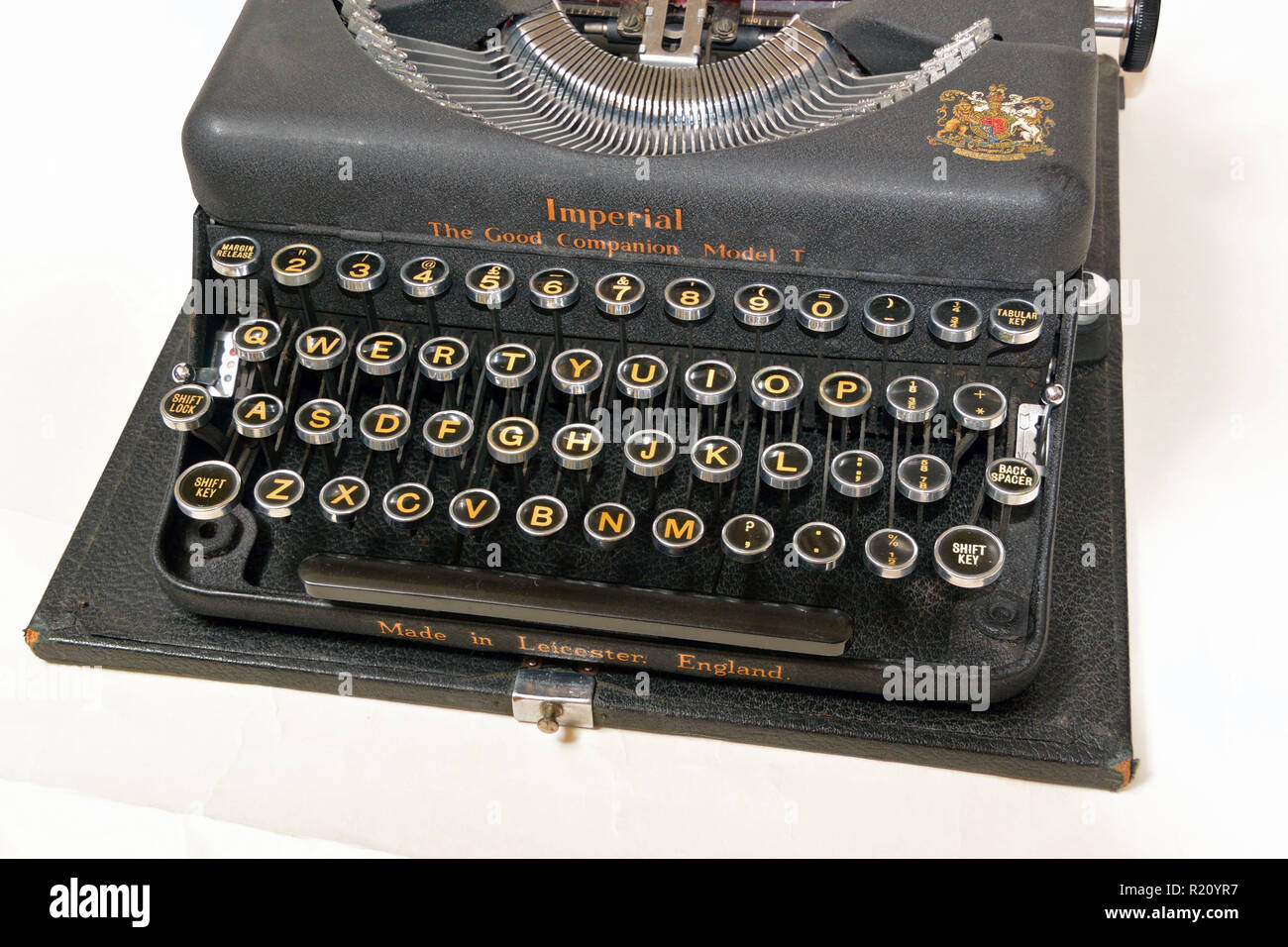 Imperial Die guten Begleiter Modell T tragbare Schreibmaschine, 1941 Vintage Stockfoto