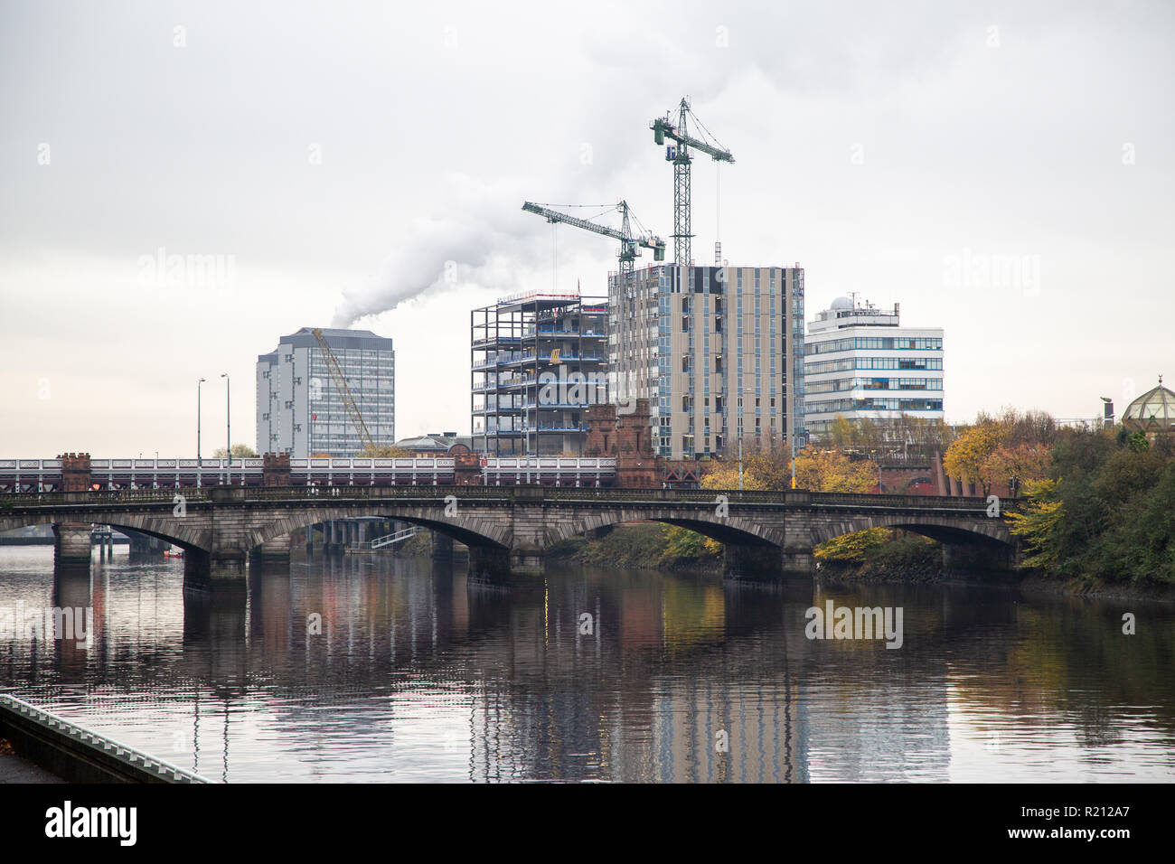 Glasgow/Schottland - 30 Oktober 2014 - Bau in Glasgow am Fluss Clyde Stockfoto