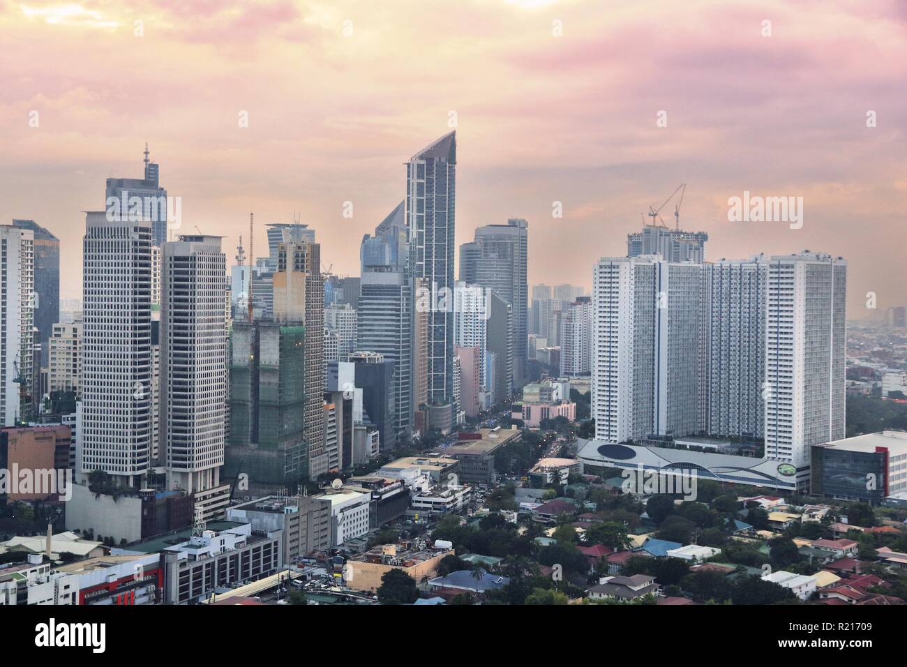 Makati City Skyline in Manila, Philippinen. Bürogebäude. Stockfoto