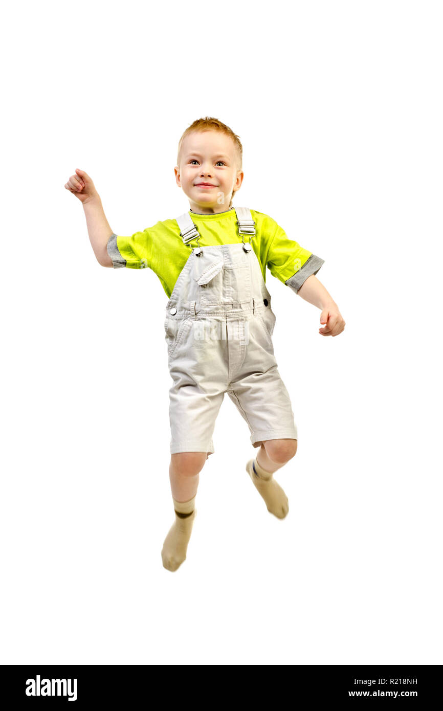 Springen Junge isoliert auf weißem Hintergrund Stockfoto