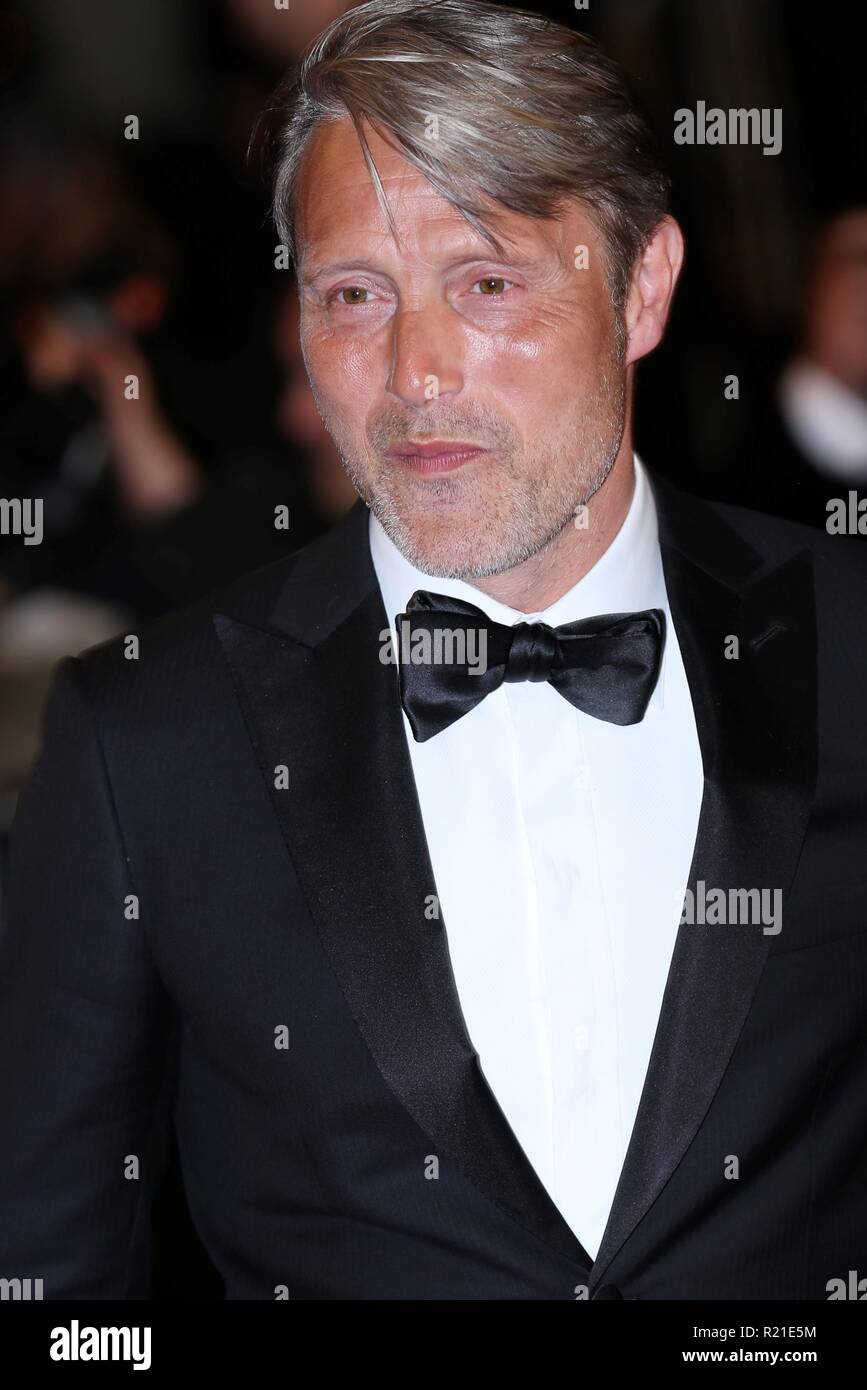 CANNES, Frankreich - 10. MAI 2018: Mads Mikkelsen der Arktis screening während der 71Th Festival de Cannes (Foto: Mickael Chavet) betreut Stockfoto