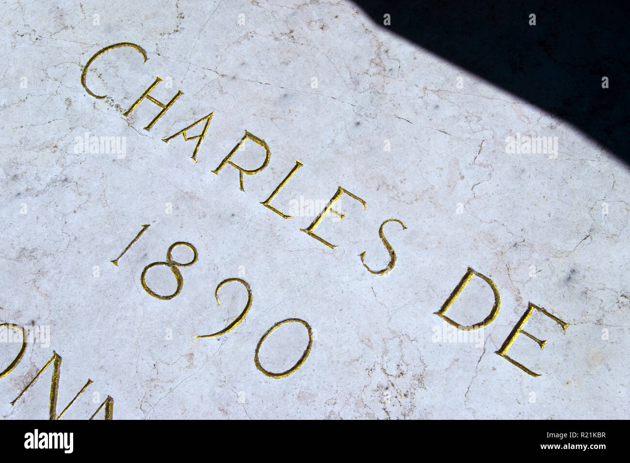 Der ehemalige Präsident von Frankreich Charles De Gaulle Grab an der Kirche in Vitry-le-François, Haute-Marne, Frankreich. Stockfoto