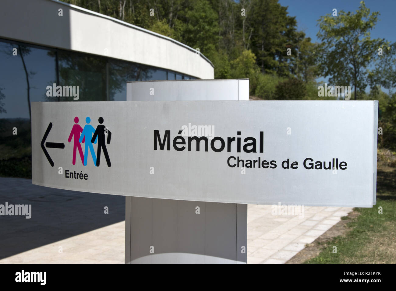 Eingang der Gedenkstätte und Museum Charles De Gaulle eingeweiht in Vitry-le-François, Frankreich. Stockfoto